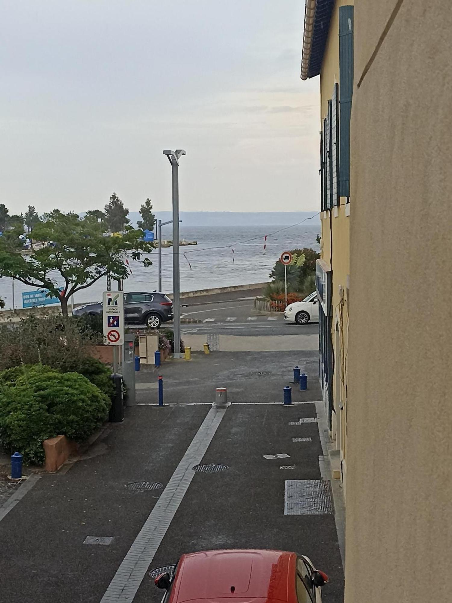 Les Hebergements De La Plage En Ville Martigues Esterno foto